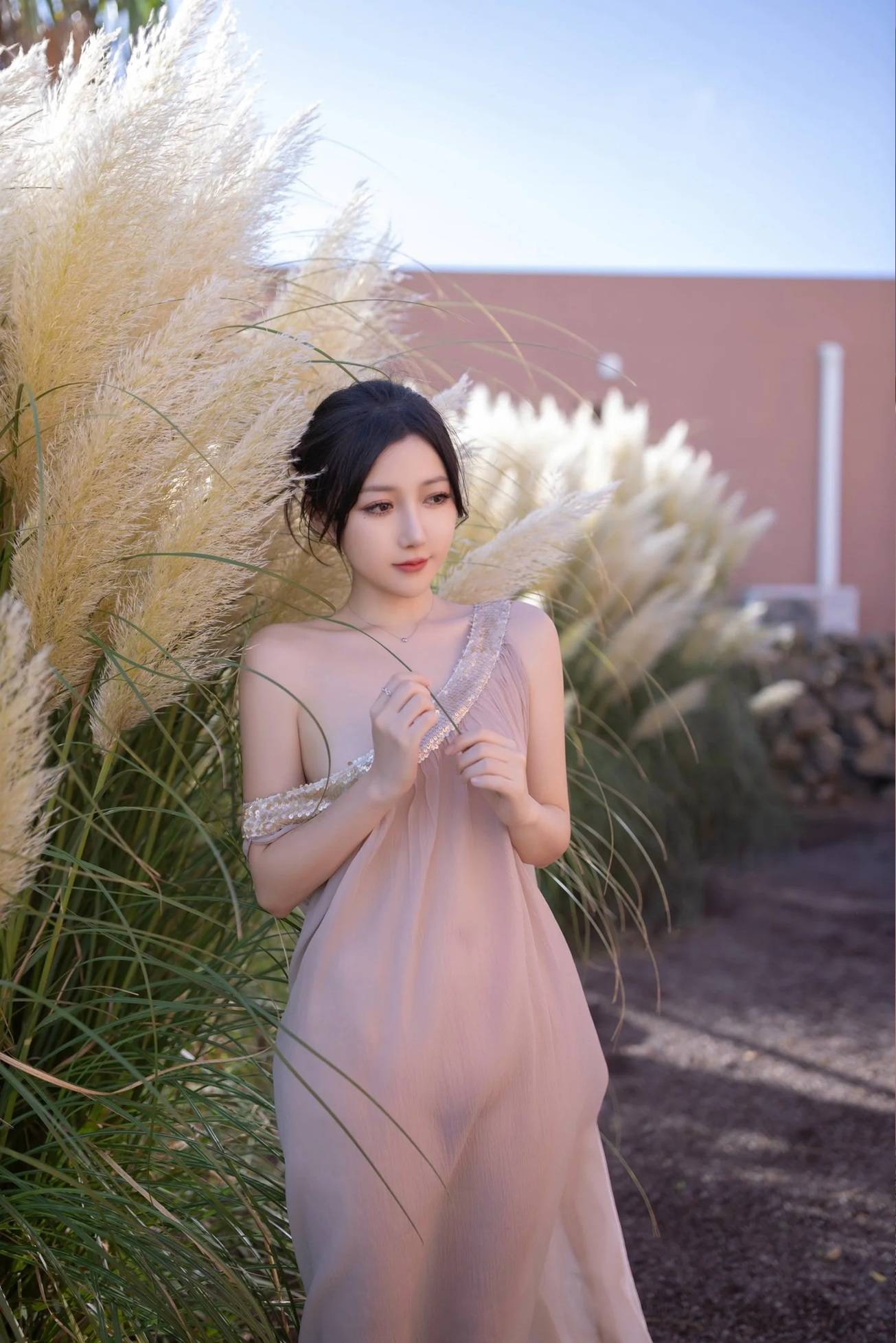 淫蕩辣妹的愛愛日常週記_巨乳情色貼圖