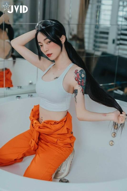 [JVID]飄飄&辰辰男人夢想的劇情!帶著女友跟她閨蜜出遊不小心就搞起三人行