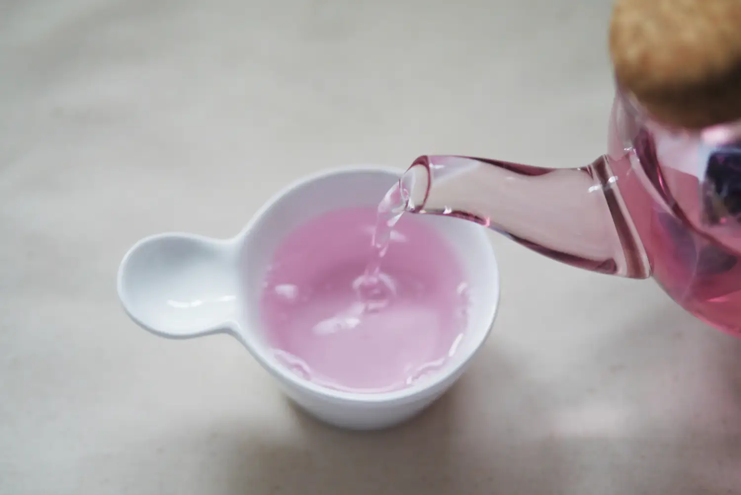 玫瑰花茶與茶具