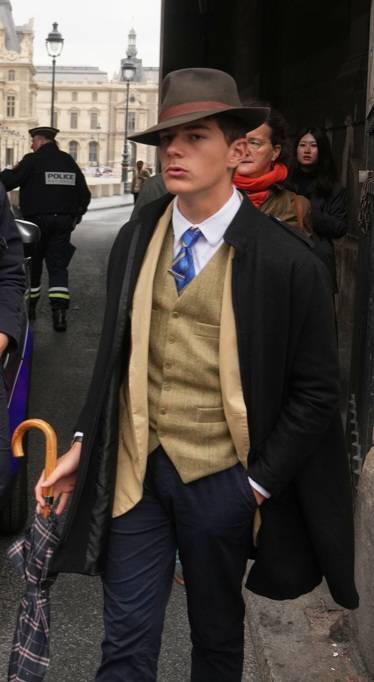 [問卦] 法國路人都示範穿搭了 肥宅照抄很難?