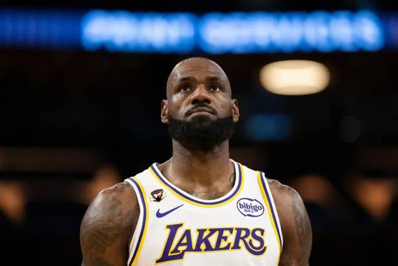 [新聞] NBA／詹皇醞釀3度回歸騎士！願意大幅降薪 - 美國職籃 - PTT.BEST 批踢踢爆文 2