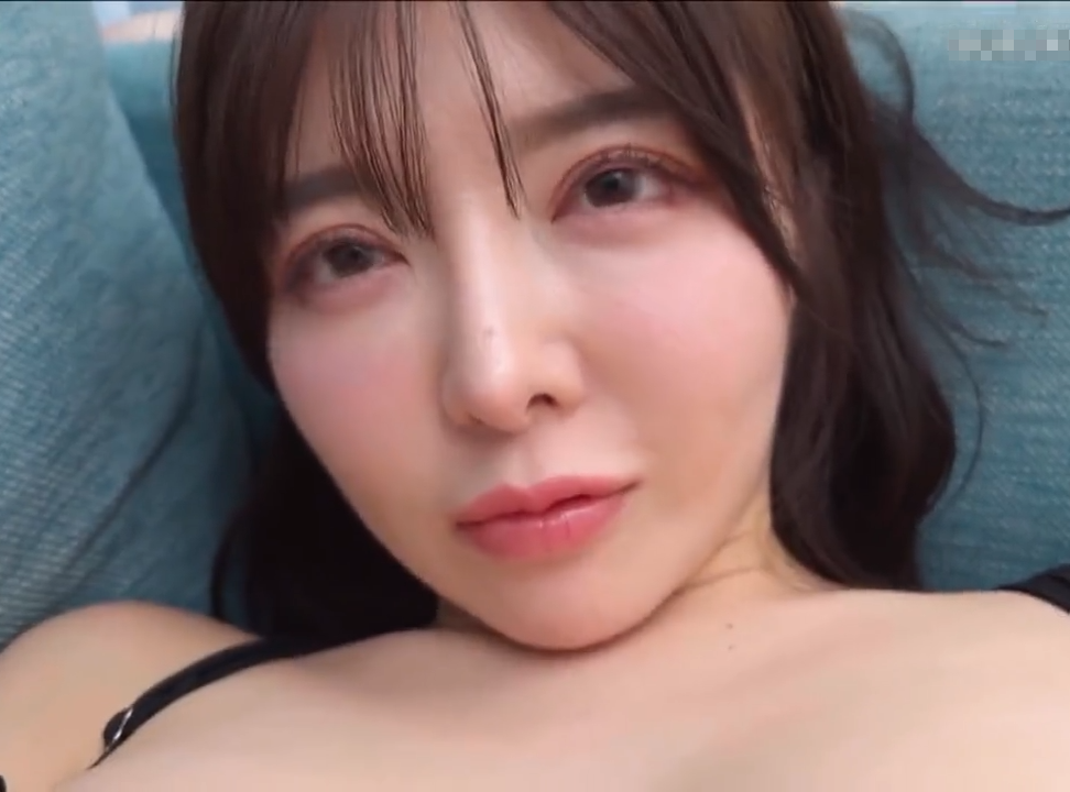 戶外拍攝大胸露乳_千葉真美