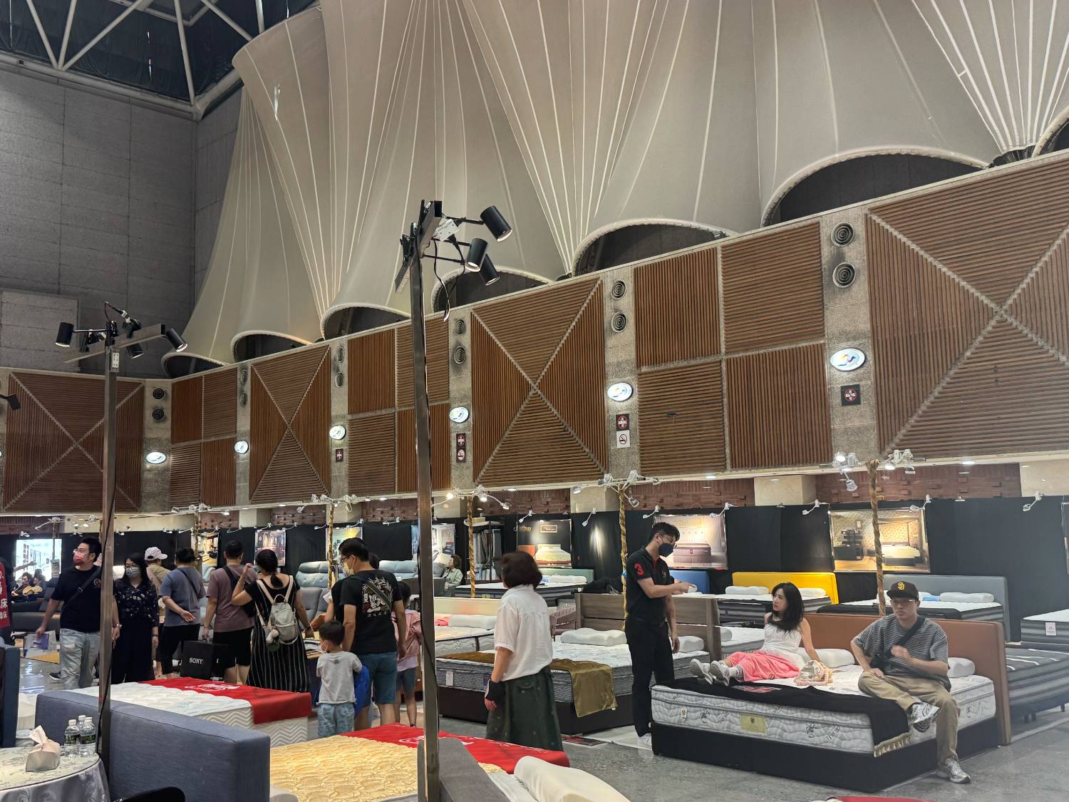 新北家具電器廚具展-床 新北家具電器廚具展-床