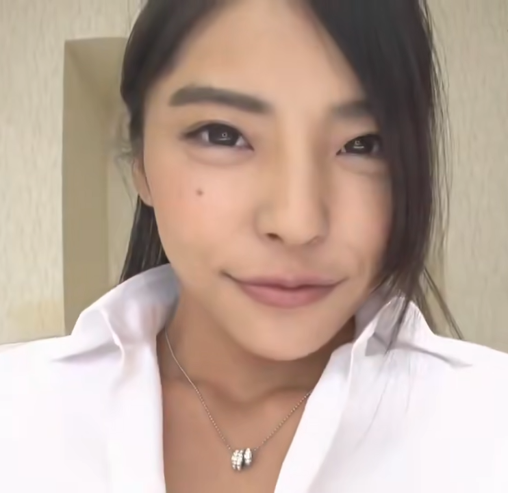 美腿黑絲OL內射亂交