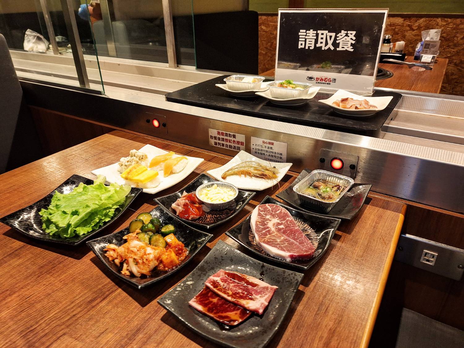 【美食】「上村牧場 微風北車店」中正區燒肉吃到飽推薦,台北車