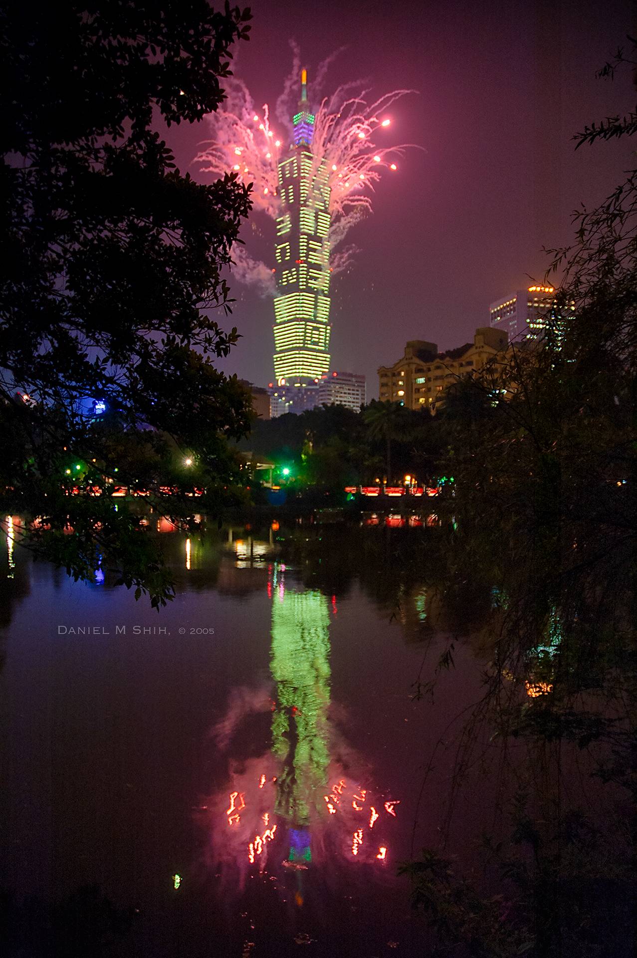 ”點擊放大” ”AA”