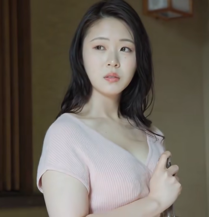 她和丈夫做愛懷孕後，總是被公公射精到體內_久远美绪