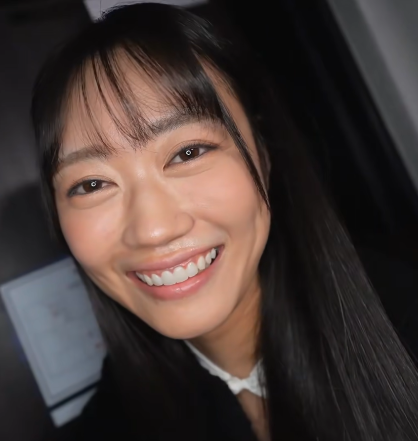 被身高180cm以上的超大美女居高臨下地戲弄_明日叶三叶