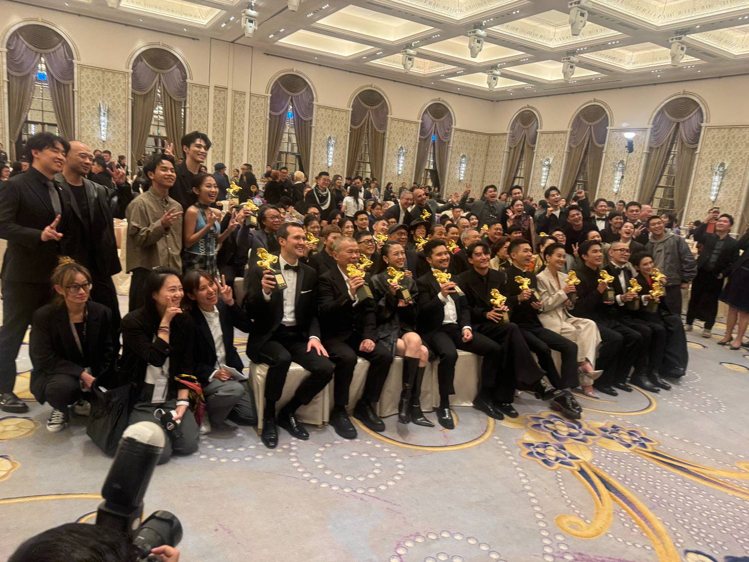 ”點擊放大” ”AA”