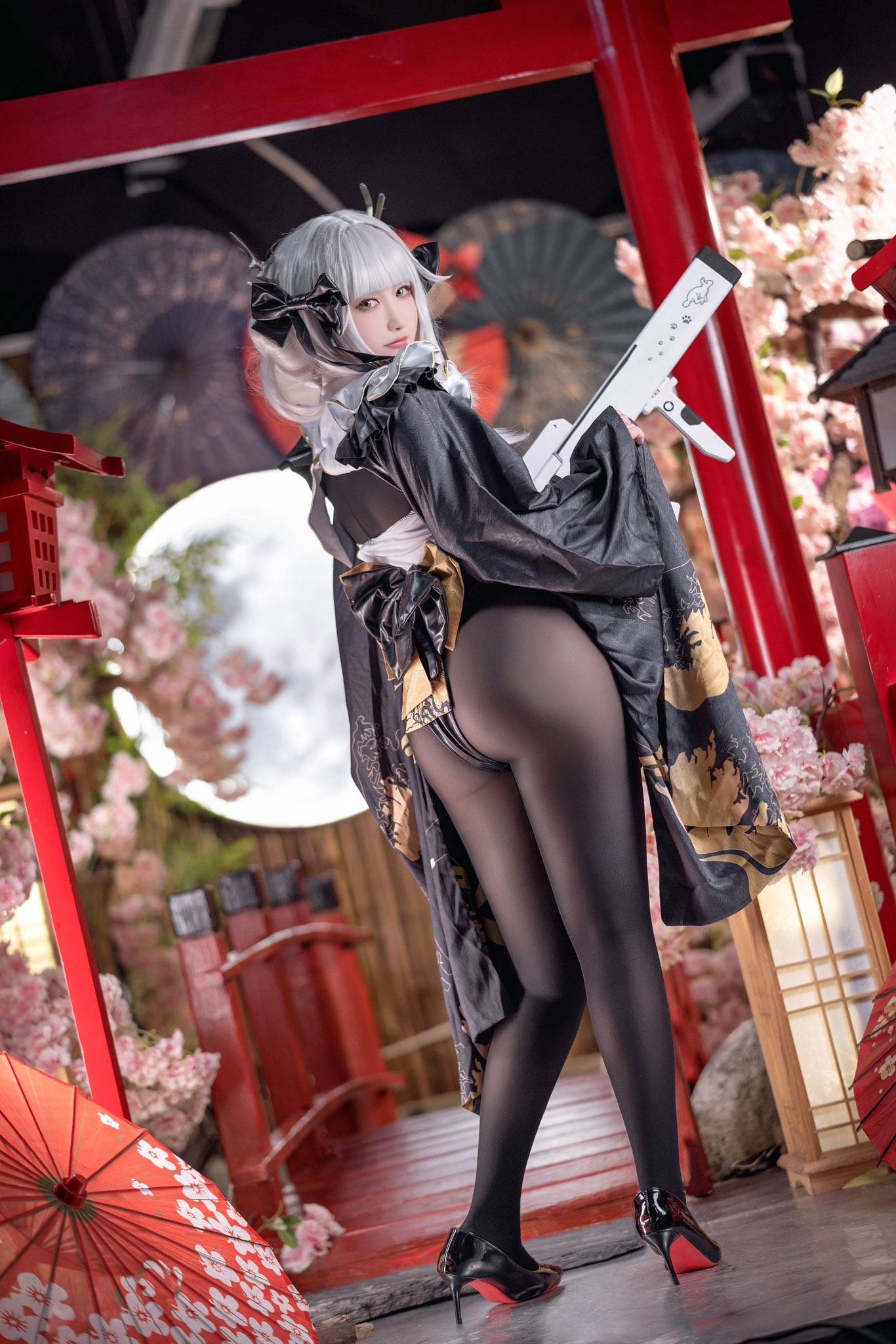 [妮姬] 白兔 美好的日子 COS