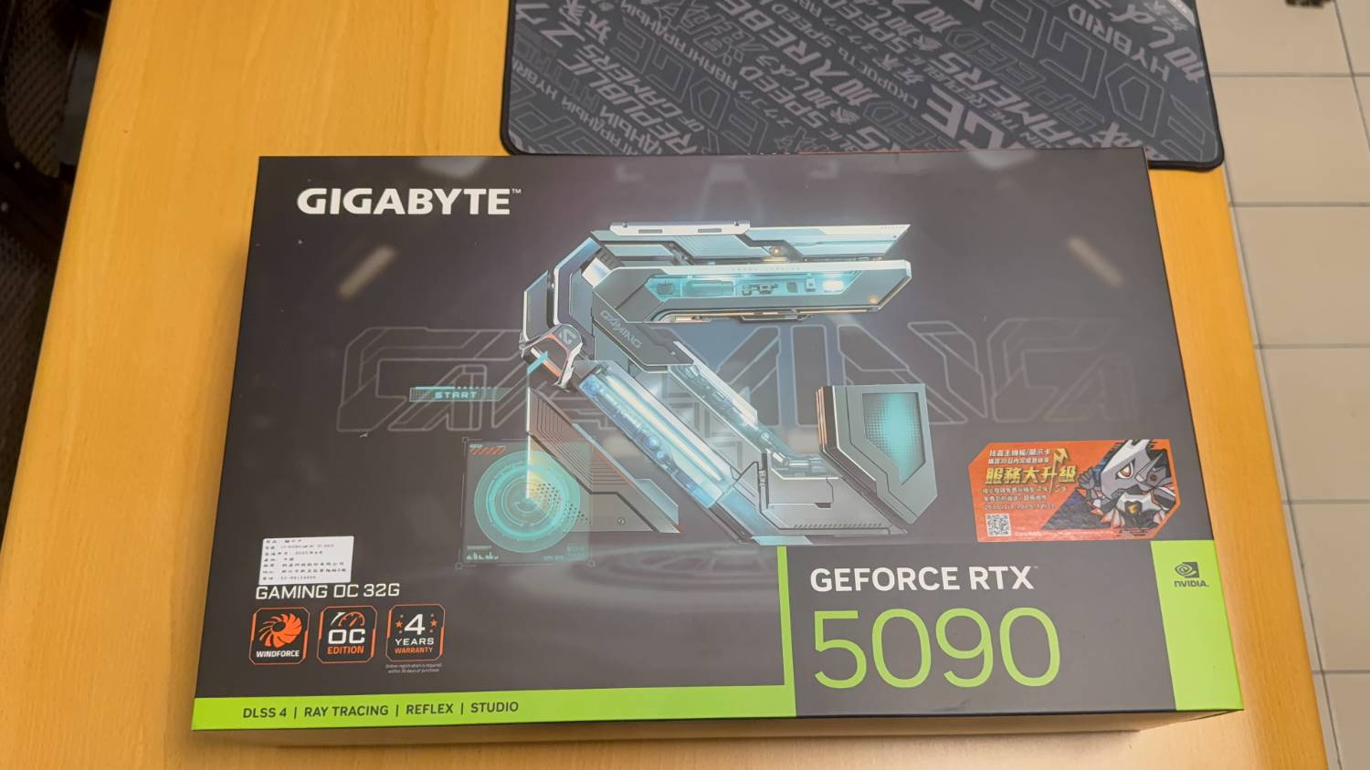 [開箱] 技嘉5090 Gaming OC開箱 + 降壓調整心得