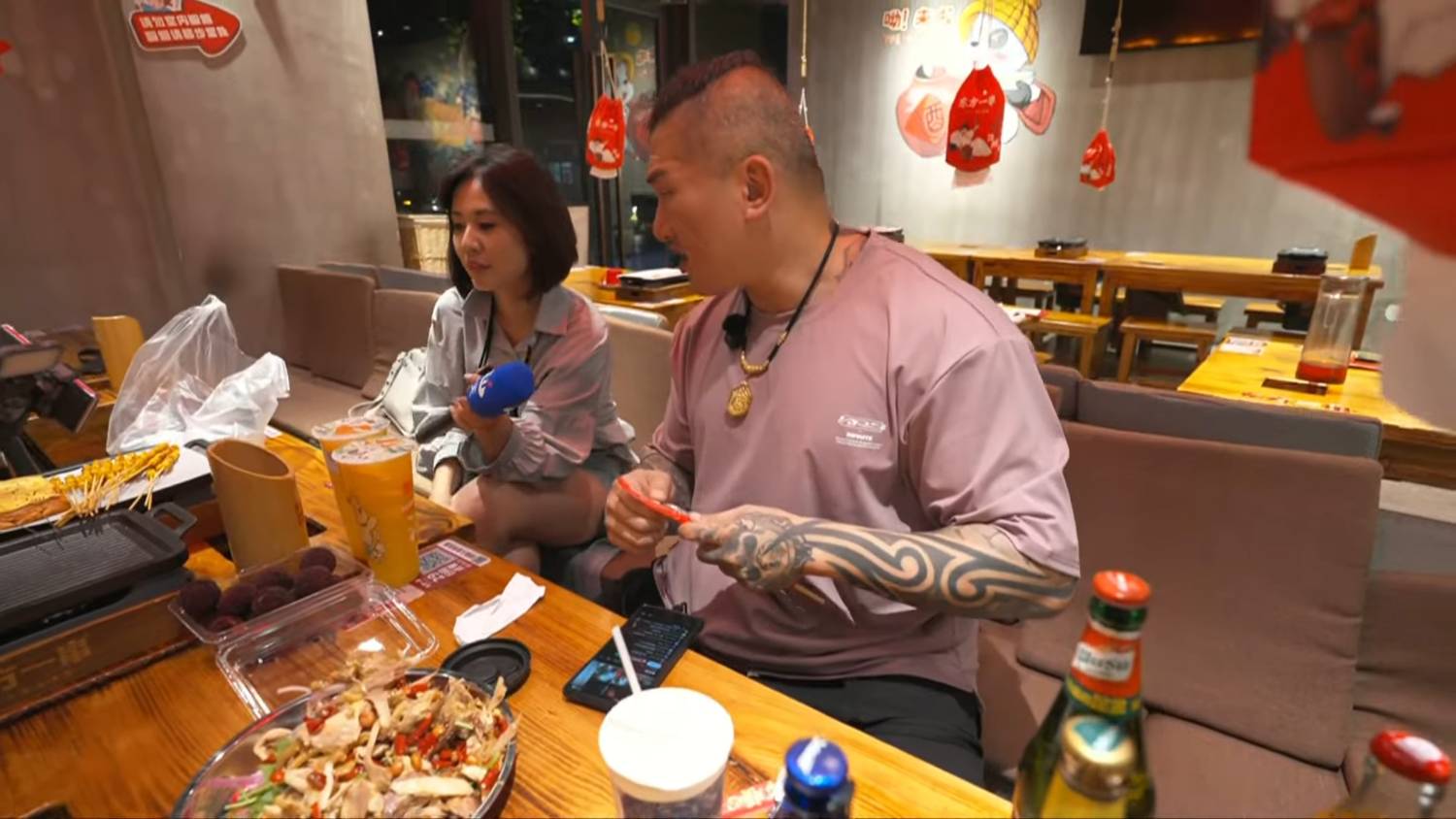 [問卦] 館長這一趟會胖幾公斤？