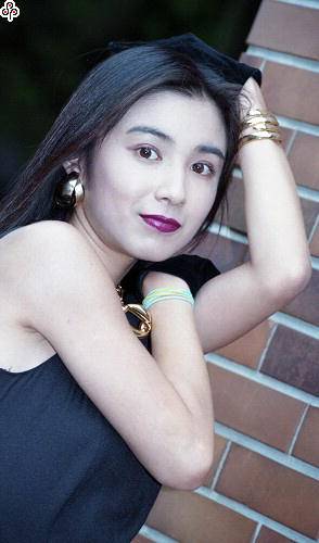 [問卦] 八卦老人還記得千葉美加嗎???