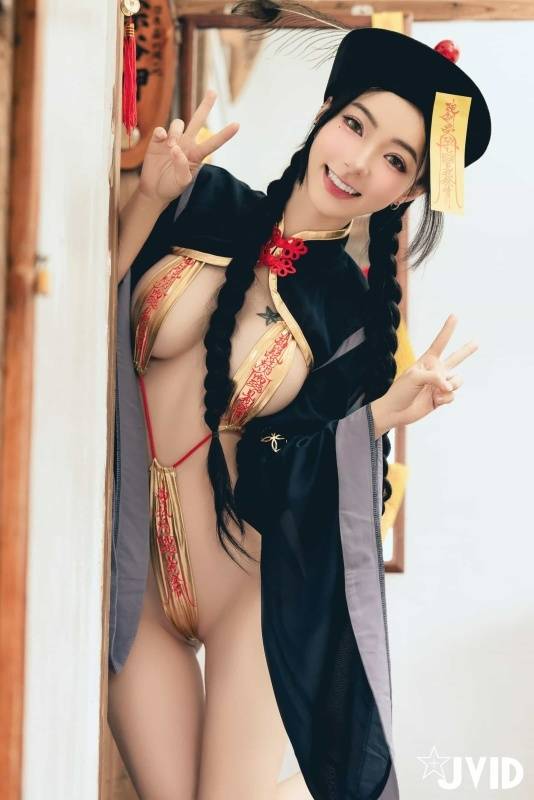 [JVID]飄飄紅色性感透點的誘惑【首次影片上線：女友感、透點緊身服、全裸入浴】