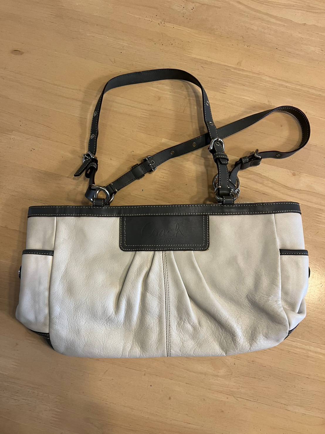 [交換] 左營 COACH包、ROOTS73包 (已完成)