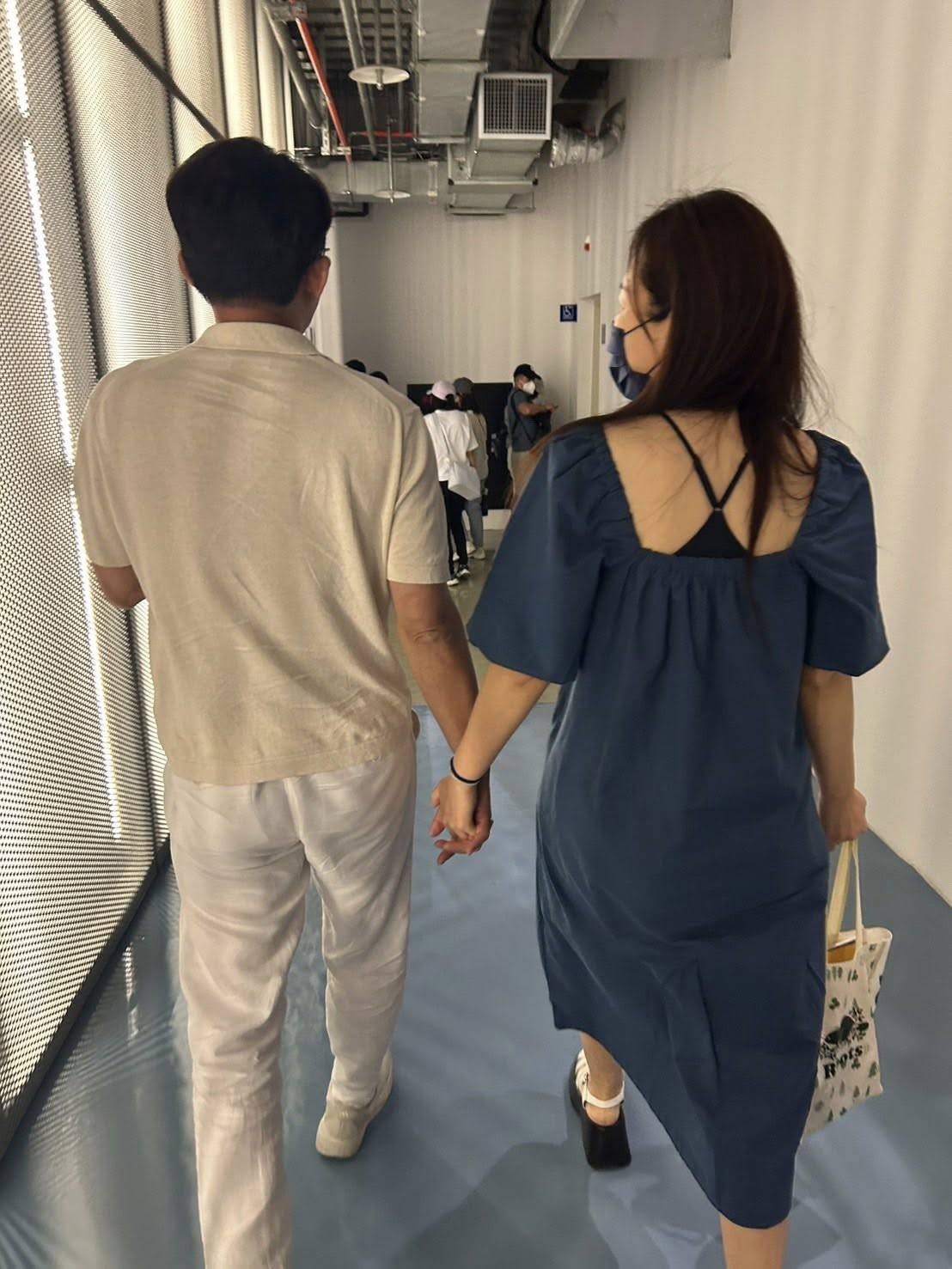 [討論] 黃國蔥怎麼開始常常曬老婆?