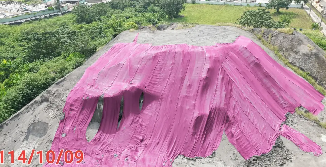 Re: [新聞] 大峽谷、柏油山爭議未休 議員又爆大寮「爐碴山」堆置15