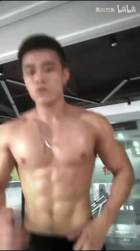 [問卦] 不能脫上衣不能看到奶一直晃= =