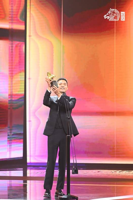 ”點擊放大” ”AA”