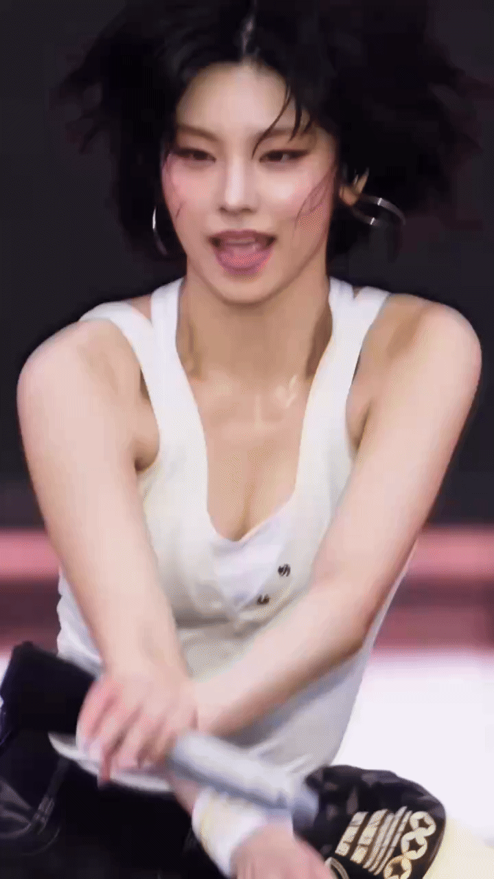 [正妹] Yeji Waterbomb