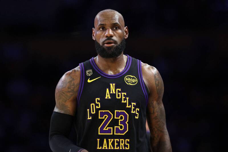 [新聞] NBA》勇士認真要搶詹皇讓湖人急了？ 外媒 - 美國職籃 - PTT.BEST 批踢踢爆文