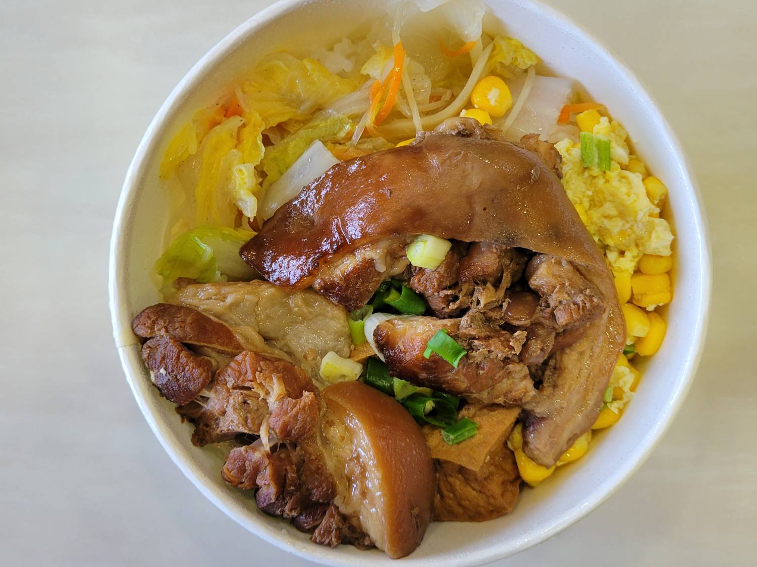 [食記] 桃園。味佳 滷肉飯.軟骨麵.便當