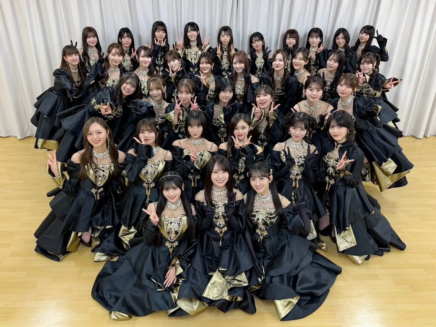 [發錢] 乃木坂46出道14周年+5期生專輯全完售 - 坂道閒聊 - PTT.BEST 批踢踢爆文