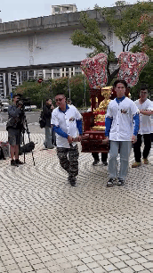 [閒聊] 今天媽租也來桃園棒球場了