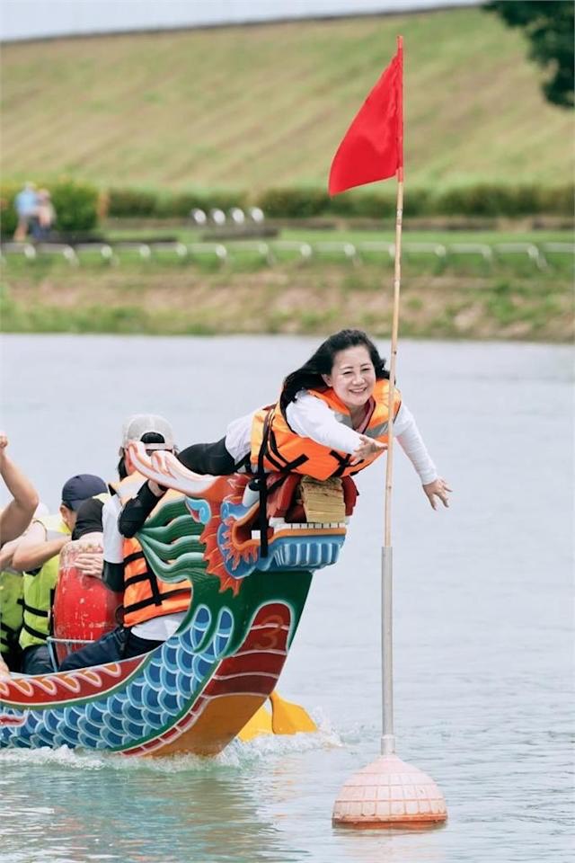 [問卦] 現在有沒整過型的美女嗎？