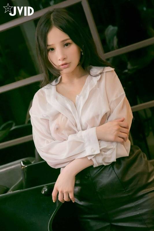 [JVID]小婕兒即日起受理預約到府開發衝刺姿勢