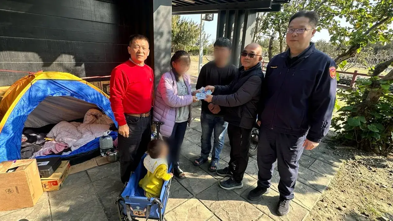 [新聞] 都市悲歌！台中媽沒錢繳房租被趕　寒夜帶 - 八卦 - PTT.BEST 批踢踢爆文