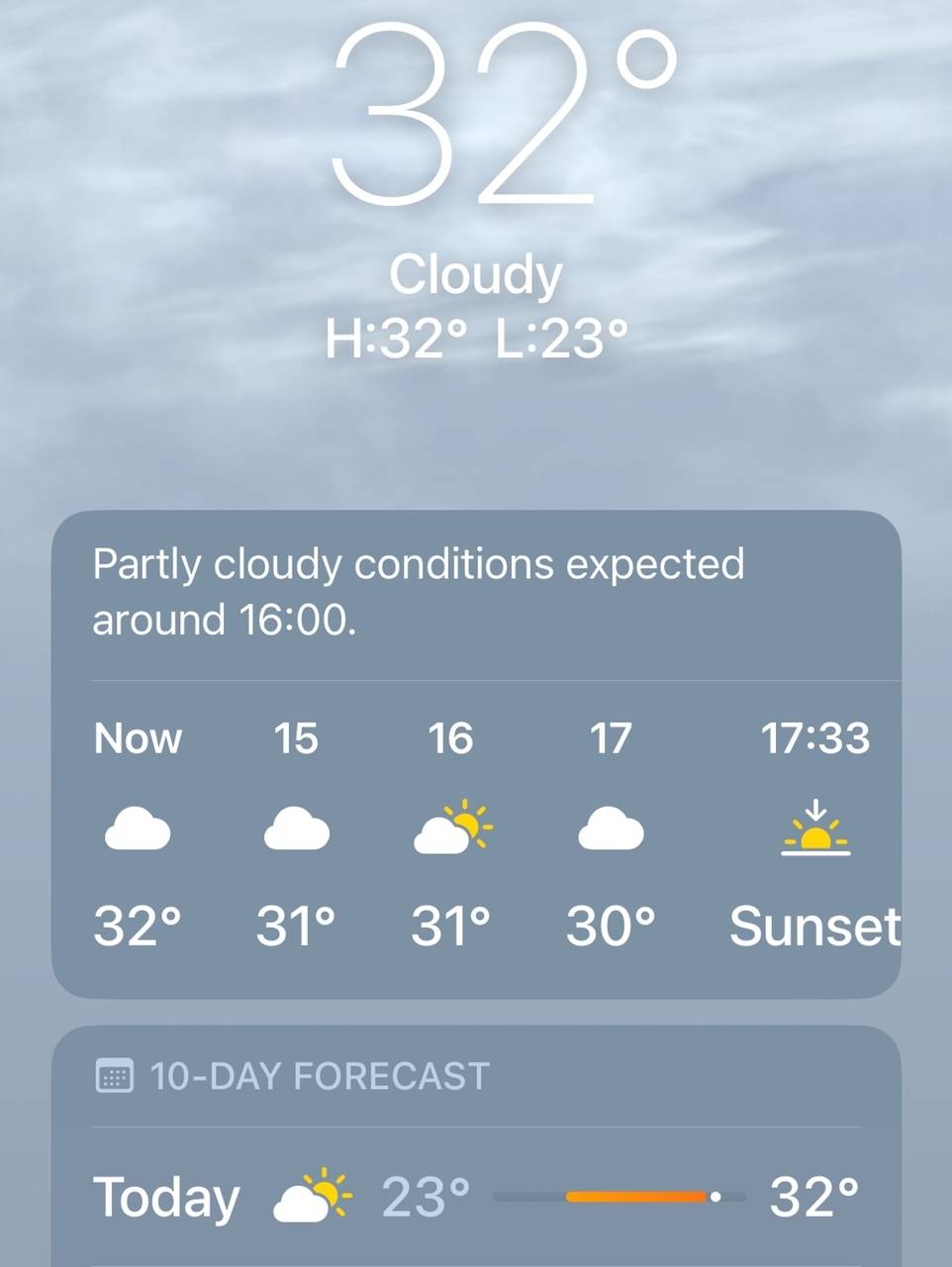 [問卦] 今年的十月也太熱了吧？