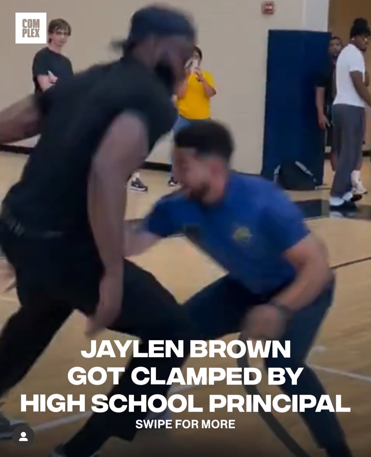 [花邊] 杰倫跟校長單挑先被抄球後爆扣回應