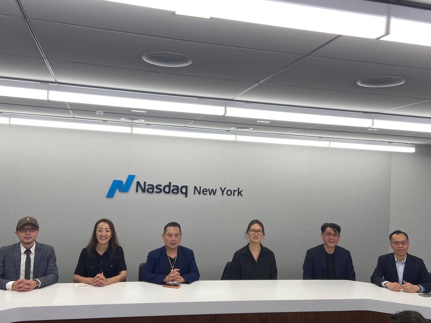 睿田能源此次隨 AIH 與 Nasdaq Entrepreneurial Center 相關代表團赴美交流，探索北美淨零建築市場與資本合作機會。（照片左起 : 福盈科技化學 陳嘉文、CS2 輝美貝原、睿田能源 薛煒立、MJ SUSHI Meiling Li 、生達方生醫 林伯霖、健立生醫 蔡昌碩）