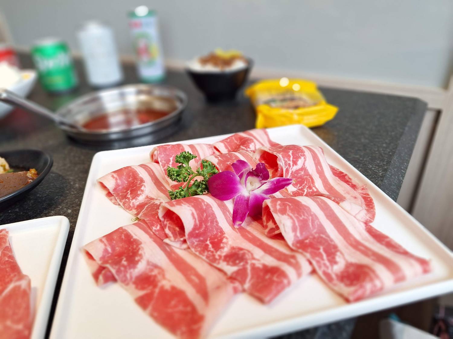 【美食】「天鍋宴 淡水店」淡水漁人碼頭餐廳推薦，淡水聚餐首選