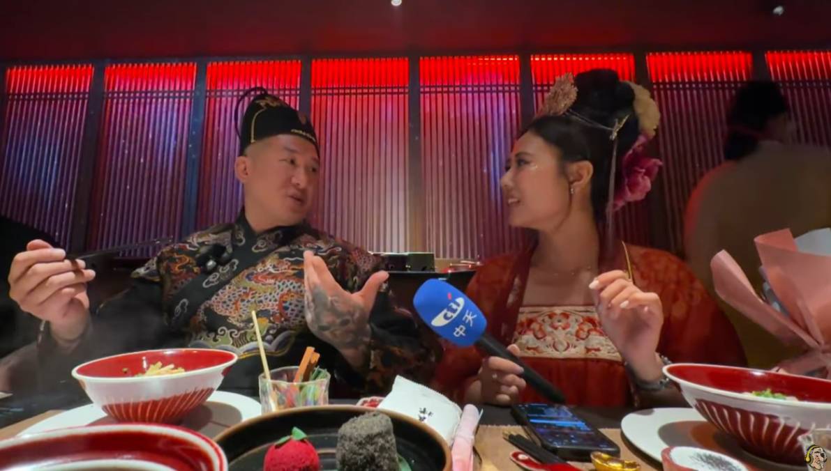 [問卦] 館長吃的宮宴如果是你去吃會偷射精嗎?(圖)