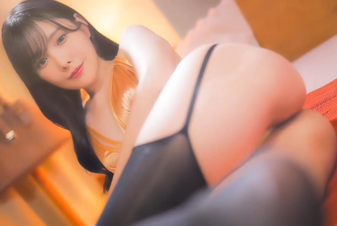 無法抵抗女友姐姐的猥褻絲襪美腿誘惑_新ありな