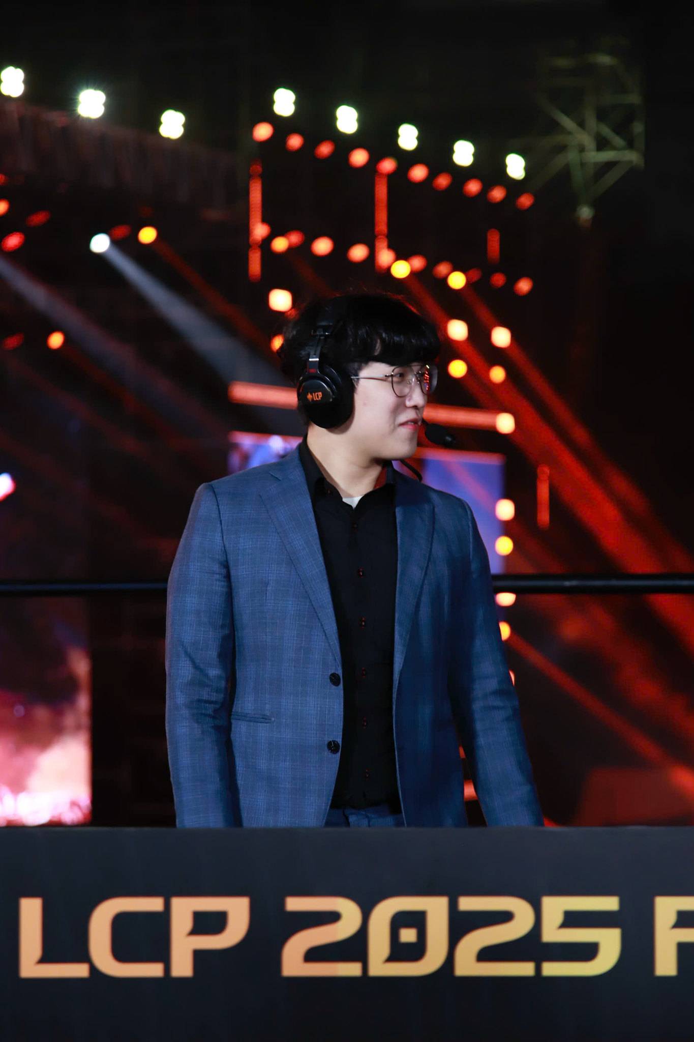 [外絮] 部分專訪：笑談十年旅程，未來走向何方？