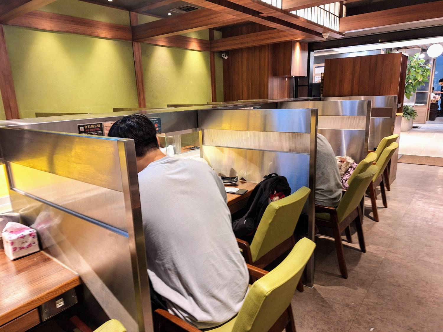 【美食】「上村牧場 微風北車店」中正區燒肉吃到飽推薦,台北車