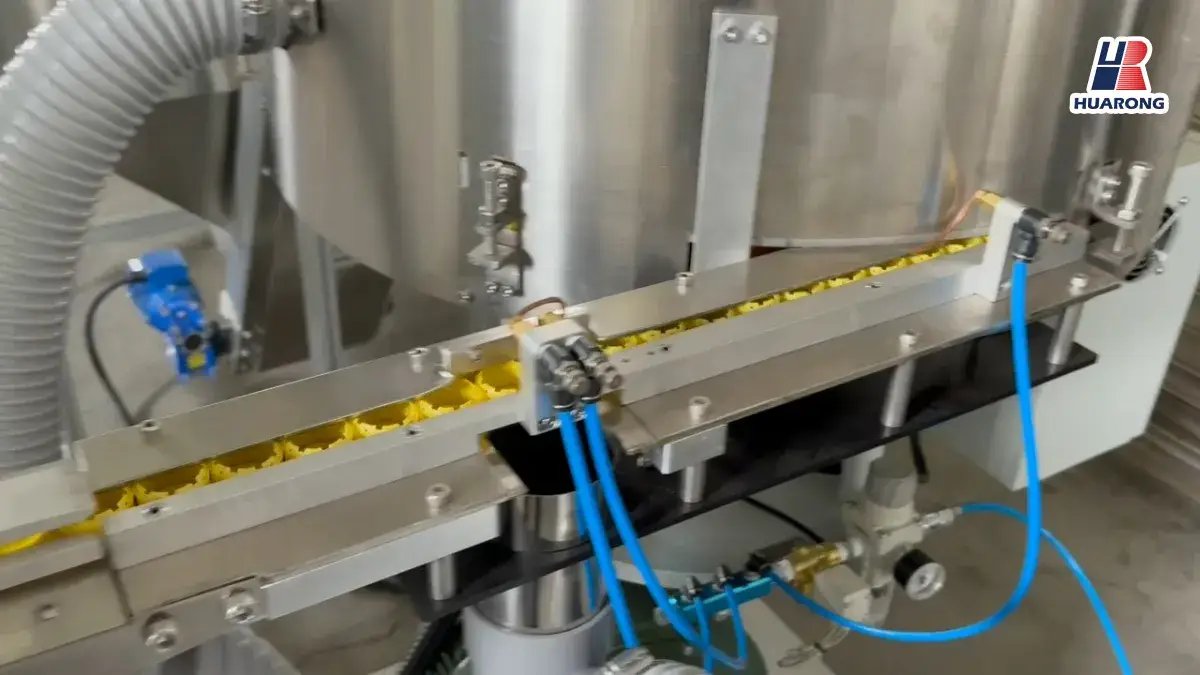 Cap feeding and orientation