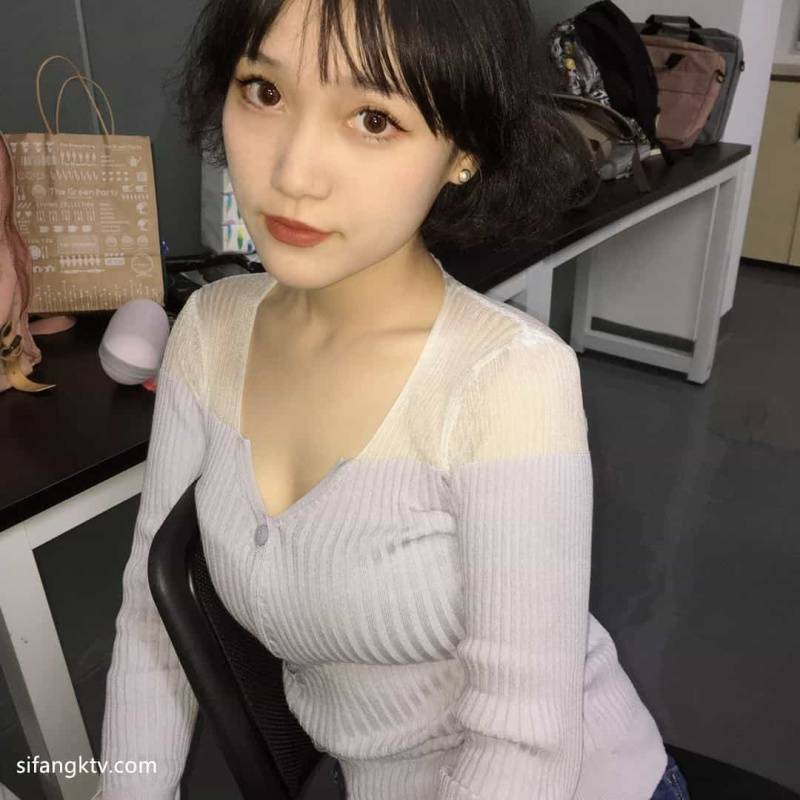 [優質寫真]孤單的情人節就讓Jessie陪你度過吧