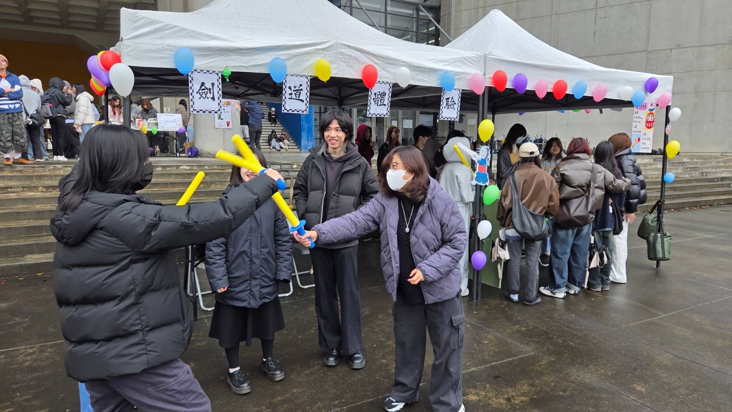 應外人社週 Image